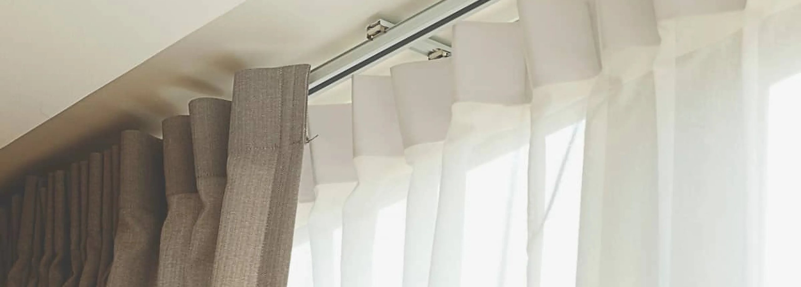 Cómo instalar distintos tipos de rieles para cortinas
