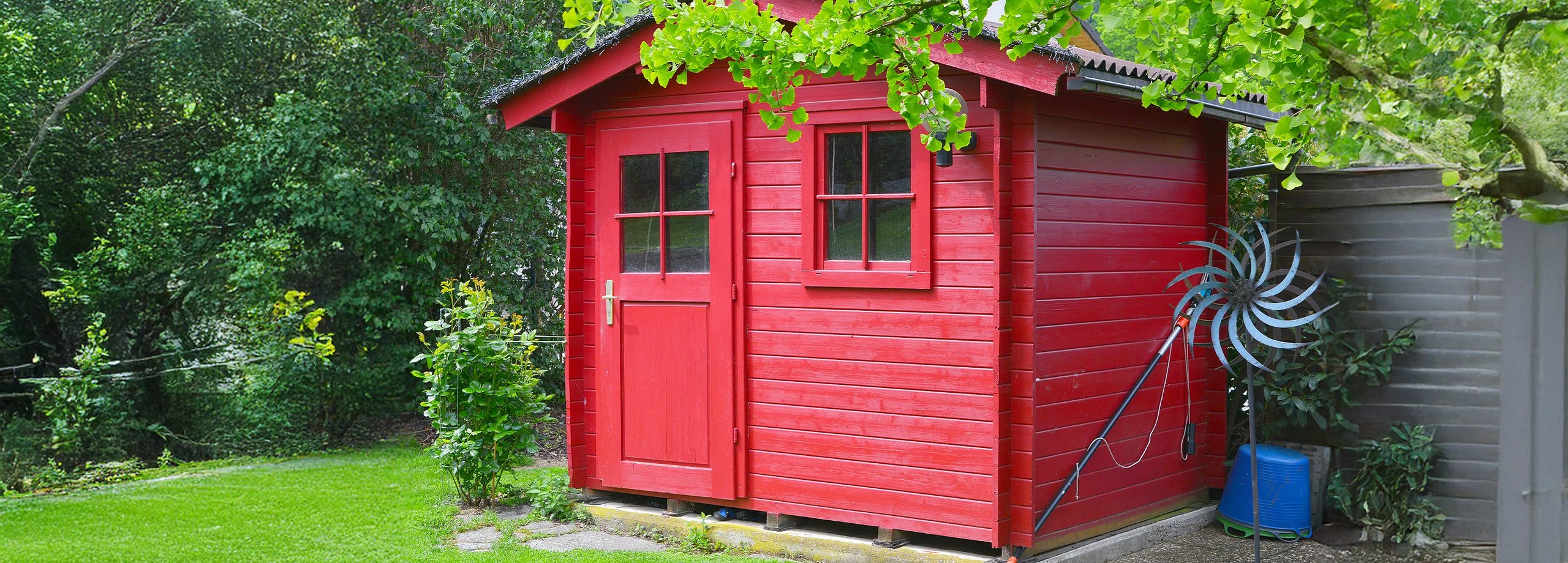 Gartenhaus streichen