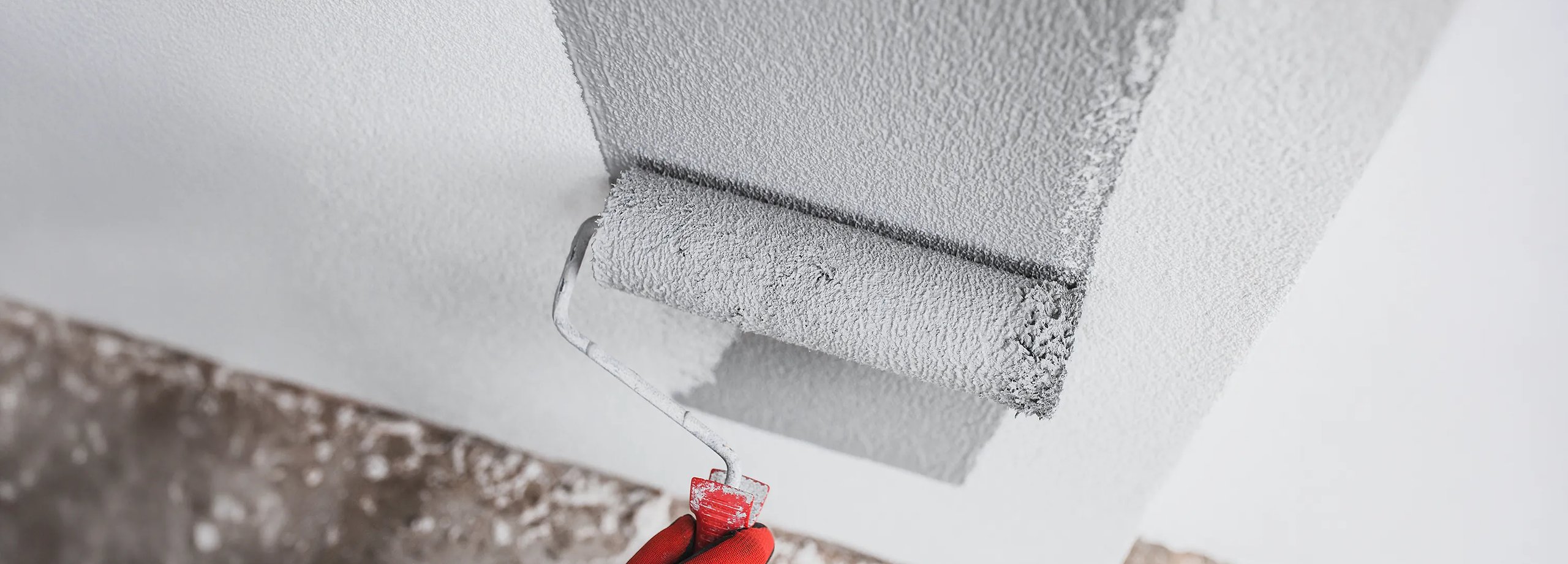 Wand grundieren
