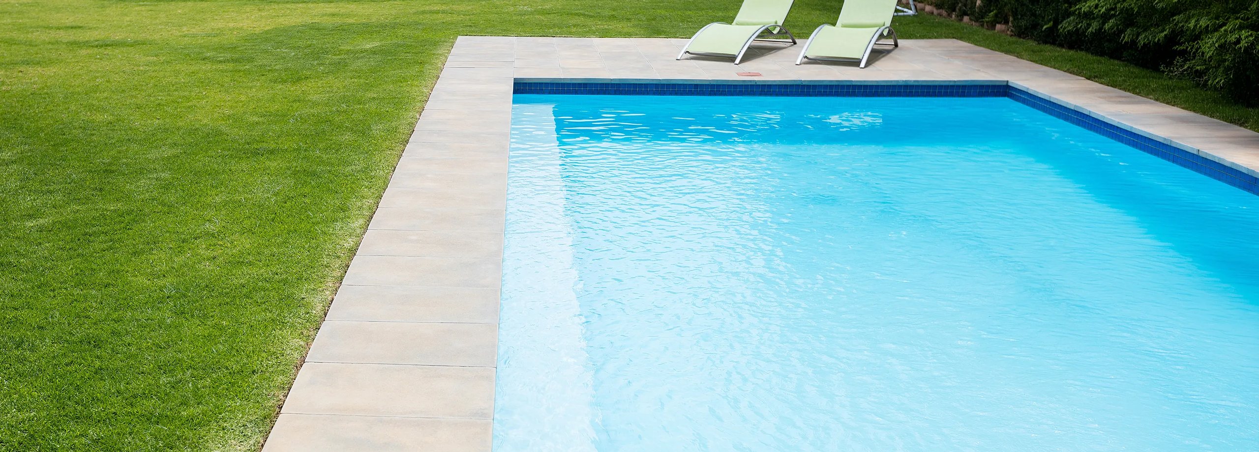 Trübes Poolwasser: Ursachen & schnelle Hilfe