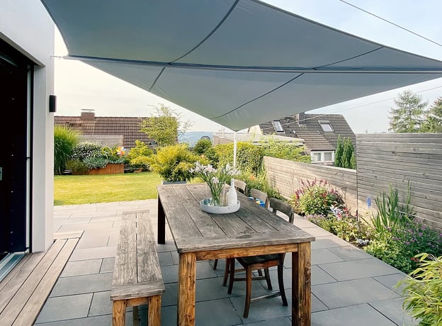 Sonnensegel für Balkon und Garten