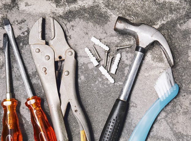 So reparieren Sie eine Holzzarge selbst