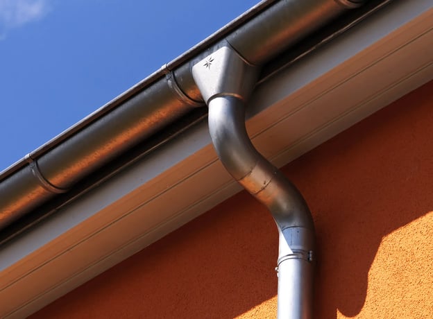 Die Vorteile von Dachrinnen aus Aluminium