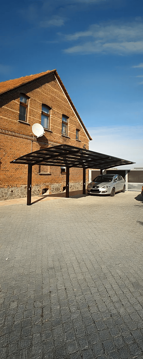 BAUHAUS Auswahl an Aluminium und Metall Carports