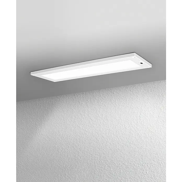Ledvance LED-Unterbauleuchte Cabinet Sensor - 30 x 10 x 0,8 cm, 10 W, Warmweiß, Gesamtstückzahl: 2 Stk. - Eine rechteckige, weiße Deckenleuchte mit LED-Beleuchtung, die ein helles Licht in den Raum wirft. Moderne Beleuchtungslösung für Innenräume.