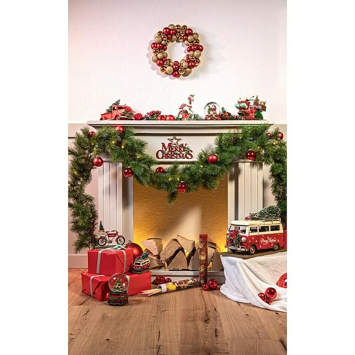Weihnachtsgirlande Glendon - Kunststoff, LED-Beleuchtung - Festliche Weihnachtsdekoration mit Kugelkranz, Tannengirlande & verspielten Details wie Oldtimer-Bus und Geschenken.