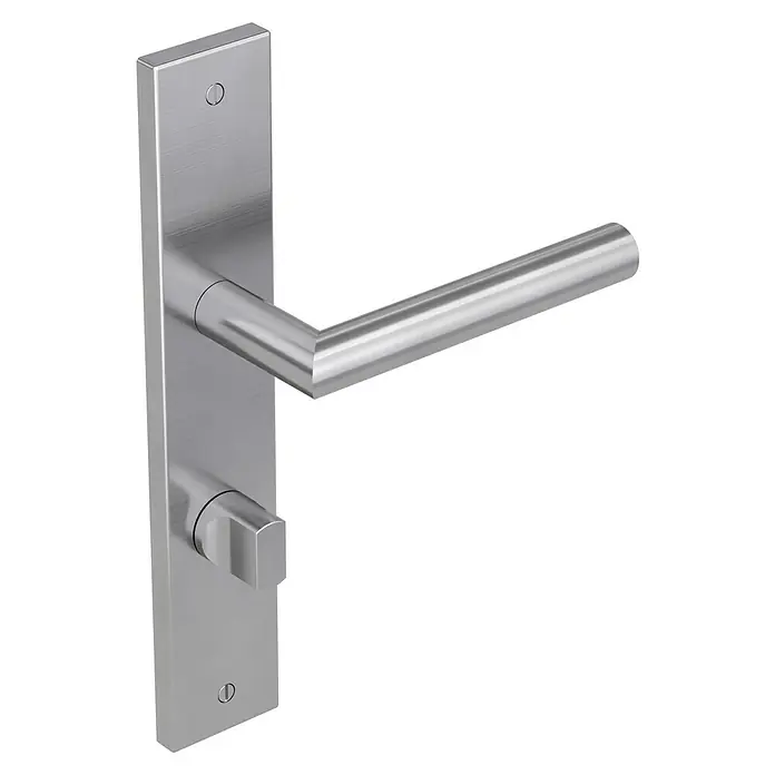 Diamond Doors Modern Zimmertürgarnitur WC Iowa L-Form - Stärke Tür: 38 mm - 45 mm, Edelstahl, L-Form, Schlitzkopf/Olive - Elegante Türklinke aus gebürstetem Edelstahl mit minimalistischem Design und klaren Linien für moderne Inneneinrichtung.