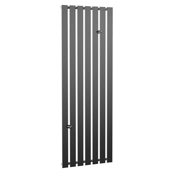 Admiral Designheizkörper Tokio - B x H: 550 x 1.500 mm, Chrom Effekt - Elegante anthrazitfarbene Badheizkörper mit vertikalem Design, die Wärme und Stil vereinen. Perfekt für moderne Badezimmer.