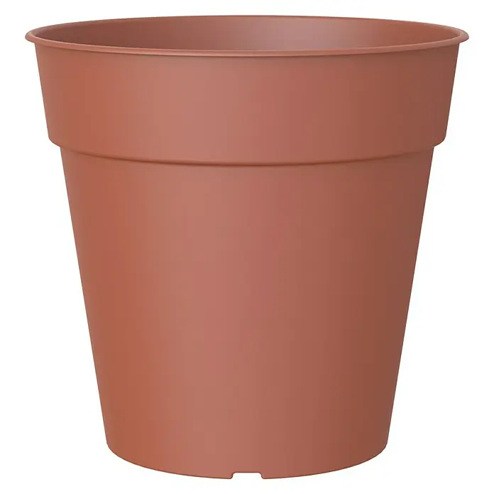 Artevasi Madagascar PflanztopfAußenmaß (Ø x H): 7,5 x 7,3 cm, Kunststoff, Terrakotta - Nahaufnahme eines terrakottafarbenen, konischen Pflanzentopfes mit markantem Rand und strukturierter Basis. Ideal für den Garten oder Innenbereich.