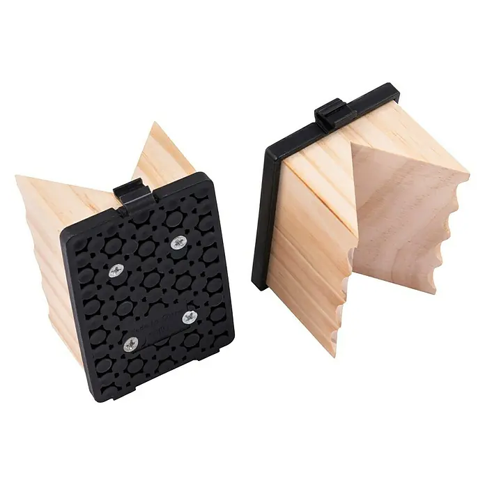 Char-Broil Ersatzbürstenkopf Hot-Clean - Passend für: Char-Broil Grillbürste Cool-Clean Premium, Holz - Zwei Eckverbinder aus Holz mit schwarzer Kunststoffbasis und Schrauben, die Stabilität und Schutz für Möbel bieten.