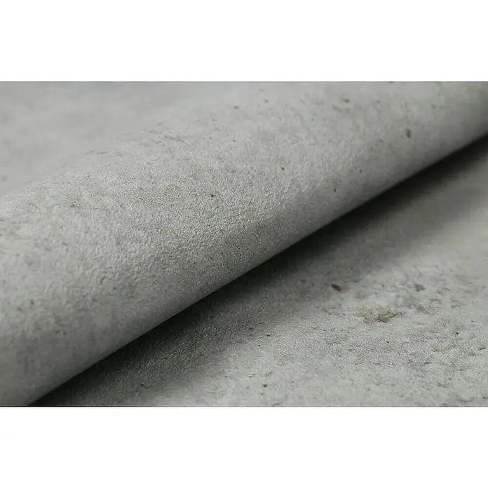 Rasch Vliestapete Beton - Dunkelgrau, Betonoptik, 10,05 x 0,53 m - Nahaufnahme eines grauen Stoffes, der eine subtile Textur und eine weiche Farbtönung aufweist, ideal für verschiedene Designanwendungen.