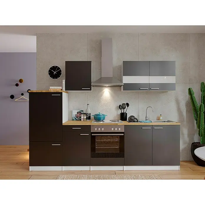 Respekta Küchenzeile Malia - Breite: 270 cm, Grau, Mit Elektrogeräten, Dekor Arbeitsplatte: Holzoptik, Volumen Backofen: 58 l - Küchenzeile in Grau- und Brauntönen mit Geräten und Holzarbeitsplatte vor grauer Wand.