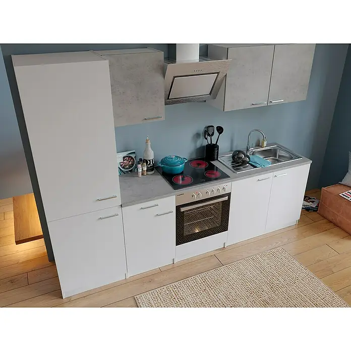 Respekta Küchenzeile Malia Typ 1 - Breite: 270 cm, Weiß/Beton, Mit Elektrogeräten - Eine moderne Küchenzeile mit weißen Schränken, grauen Akzenten und eingebauten Geräten, die Funktionalität und Stil vereint.