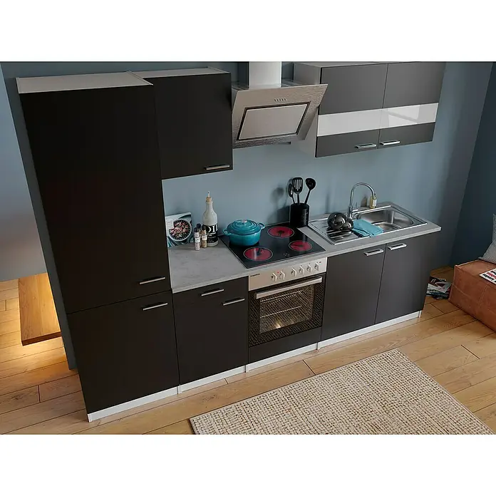 Respekta Küchenzeile Malia - Breite: 270 cm, Schwarz, Dekor Arbeitsplatte: Betonoptik, Mit Elektrogeräten, Volumen Backofen: 72 l - Eine moderne Küche mit dunklen Schränken, einer Dunstabzugshaube und einem Kochfeld bietet stilvolle Funktionalität.