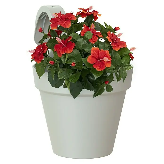 Artevasi Capri Geländertopf - Außenmaß (Ø x H): 20 x 28 cm, Kunststoff, Hellgrau - Weißer Blumentopf mit üppigen roten Hibiskusblüten, ideal für die Dekoration von Haus und Garten. Perfekt für eine frische Atmosphäre.