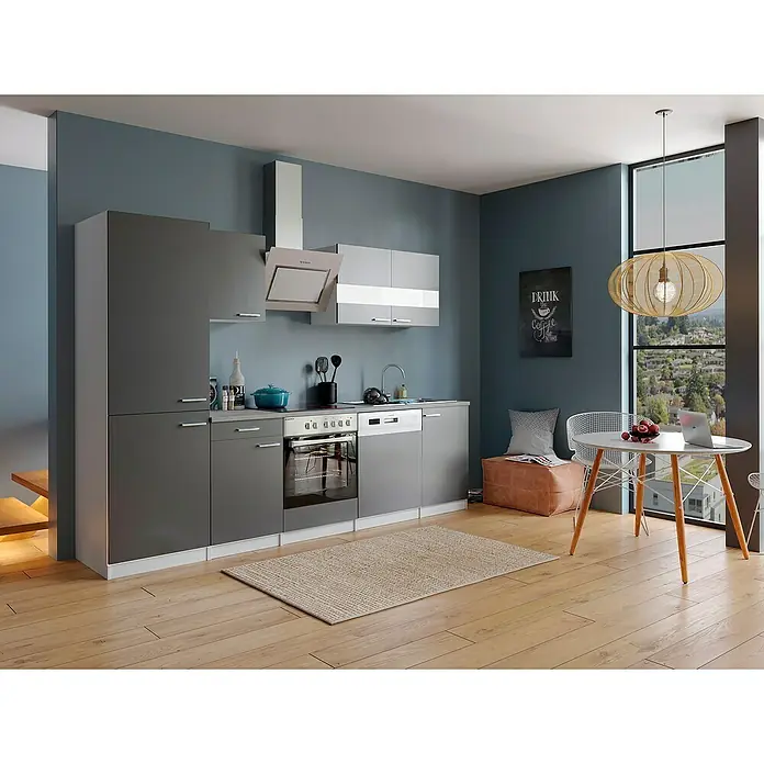 Respekta Küchenzeile Malia - Breite: 280 cm, Grau, Dekor Arbeitsplatte: Betonoptik, Mit Elektrogeräten, Volumen Backofen: 72 l - Moderne Küche mit grauen Schränken, Edelstahlgeräten und einem Esstisch mit minimalistischem Design. Helle Holzböden sorgen für Wärme.