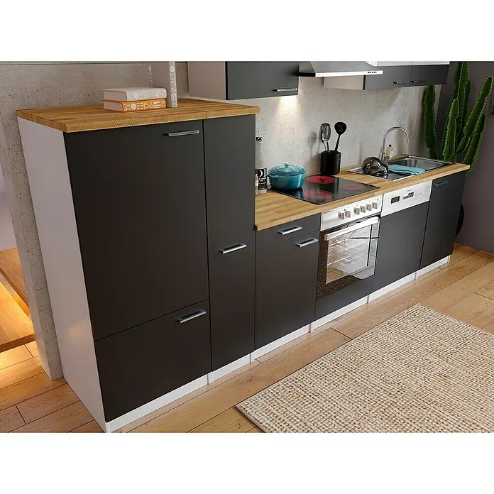 Respekta Küchenzeile Malia - Breite: 310 cm, Schwarz, Mit Elektrogeräten, Dekor Arbeitsplatte: Holzoptik, Volumen Backofen: 72 l - Elegante Küche mit grauen Schränken, Holz-Arbeitsplatten und modernen Geräten, die Funktionalität und Stil vereinen.