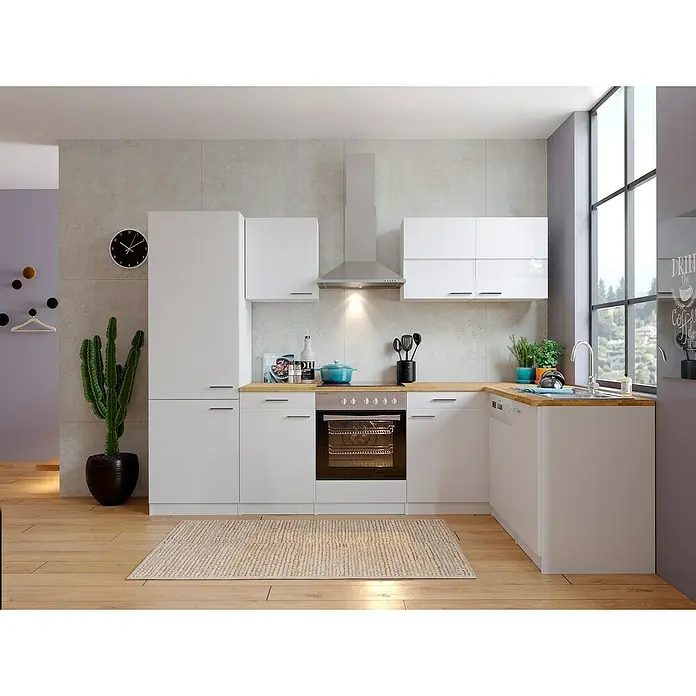 Respekta Winkelküche Malia Typ 1 - B x T: 280 x 172 cm, Weiß, Mit Elektrogeräten - Helle Küche mit weißen Schränken, Holzarbeitsplatte und modernen Geräten, die eine saubere und funktionale Atmosphäre schaffen.