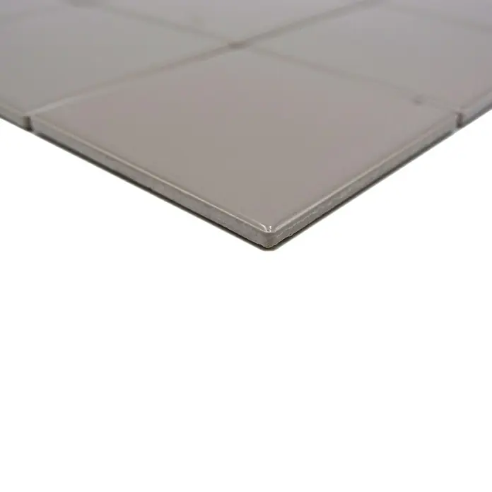 Mosaikfliese Quadrat Uni CQ 140 - 29,8 x 29,8 cm, Beige/Braun, Glänzend - Graue, glänzende Keramikfliesen: Modernes Design für Bad und Küche. Diese Fliesen sind langlebig und leicht zu reinigen.\n