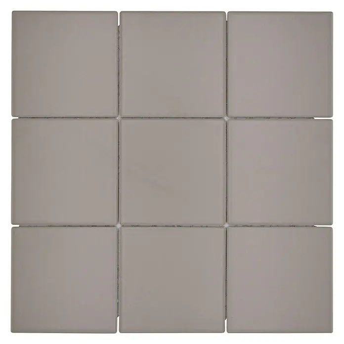 Mosaikfliese Quadrat Uni CQ 145 - 29,8 x 29,8 cm, Beige/Braun, Matt - Nahaufnahme von neun quadratischen, grauen Keramikfliesen. Ideal für Bad, Küche oder andere Räume.