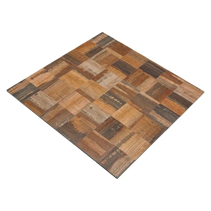 Selbstklebemosaik SAM 4MW99D - 30,5 x 30,5 cm, Braun, Matt - Das Bild zeigt eine einzelne quadratische Fliese mit einem Mosaikmuster aus verschiedenen Holzarten und -farben. Ideal für Bodenbeläge mit rustikalem Charme.