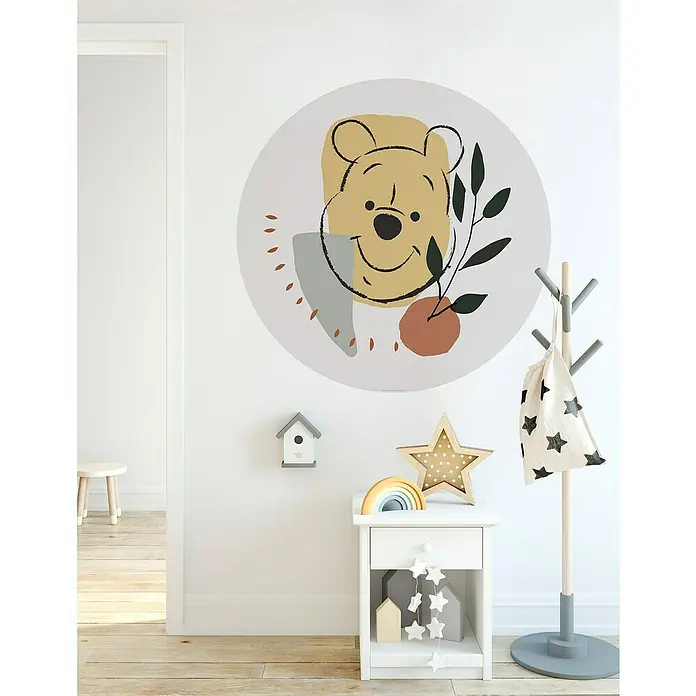 Komar Dots Fototapete rund Winnie Pooh Smile - 128 cm, Selbstklebend - Wandsticker mit Winnie Puuh-Motiv und verschiedenen Formen für Kinderzimmer.