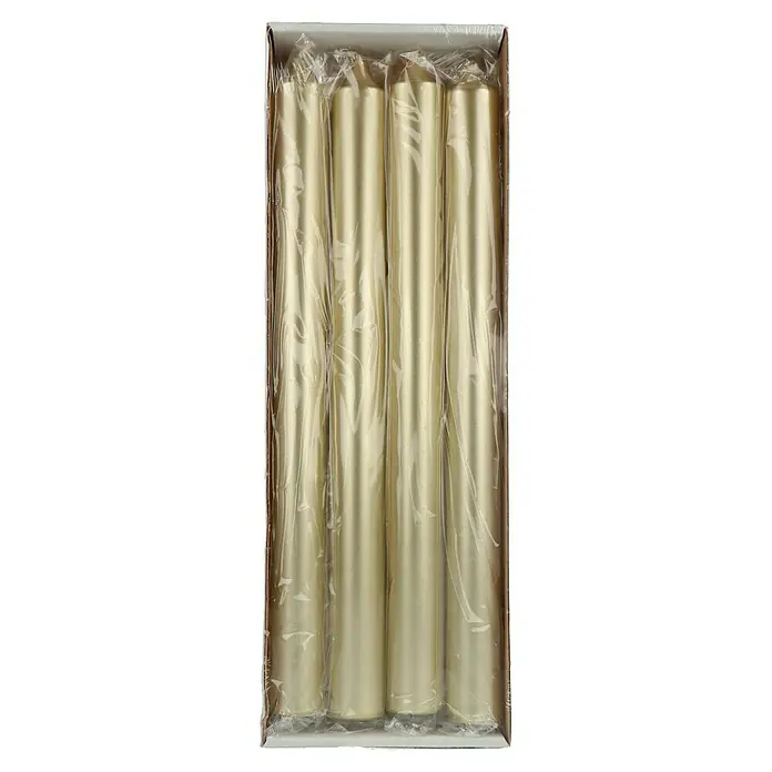 Stabkerzen-Set - 4 Stk., Ø x H: 2,2 x 25 cm, Gold - Eine Schachtel mit vier goldenen Tafelkerzen, einzeln in Plastik verpackt, die sich ideal für festliche Anlässe oder zur Dekoration eignen.