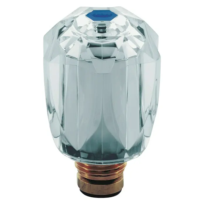 Grohe Allure Brilliant Hahnoberteil - ½″, Chrom/Blau - Nahaufnahme eines Wasserhahn-Griffs aus transparentem Kunststoff mit blauem Detail und Messingfuß auf schwarzem Hintergrund.