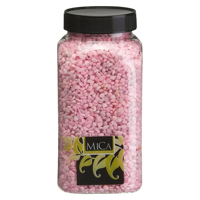 Piedras decorativas - Rosa, Tamaño de grano: Ø 2 - 3 mm, 1 kg - Primer plano de un recipiente de plástico lleno de grava decorativa rosa, con tapa negra y etiqueta de la marca Mica Floral Decorations.