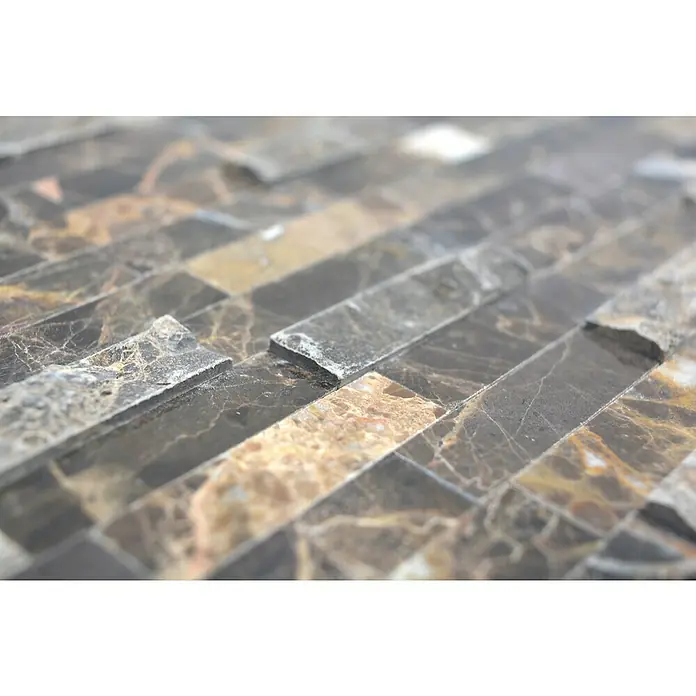 Selbstklebemosaik SAM 4NM55 - 30,5 x 30,5 cm, Dunkelbraun, Matt - Nahaufnahme einer Marmormosaikfliese in Braun- und Grautönen, die eine elegante und moderne Textur für Innenräume bietet.