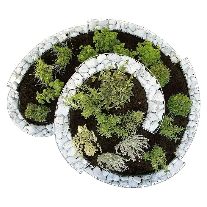 Bellissa Kräuterspirale - 140 x 110 x 80 cm - Kräuterspirale aus Steinen und Pflanzen. Die Spirale ist mit verschiedenen Kräutern bepflanzt und mit weißen Steinen umrandet.