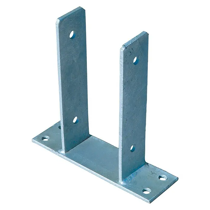 T & J U-Pfostenträger5 x 17 x 2 cm, Verzinkt, Passend für: Für Pfosten 9x9 cm - Metallischer Pfostenträger in U-Form mit Löchern zur Befestigung auf schwarzem Hintergrund. Ideal für den Bau von Zäunen oder Carports.