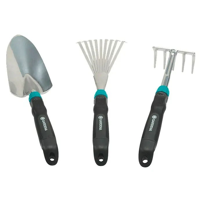 Gardena Comfort Kleingeräte-Set - 3 -tlg. - Gartengeräte-Set von Gardena mit einer Schaufel, einem Fächerbesen und einem Rechen für die Gartenarbeit und das Pflanzen.