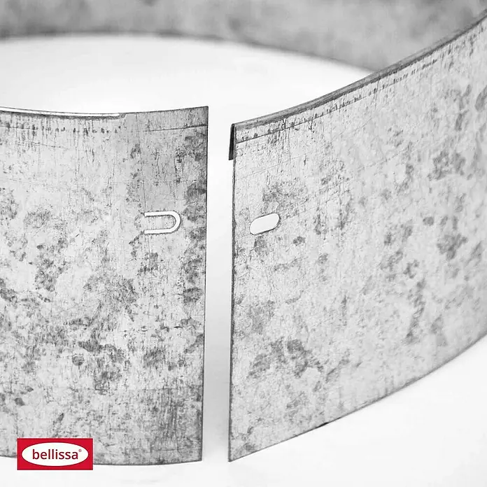 Bellissa Rasenkante Kreis - 40 x 13 cm, Stahl, Verzinkt - Nahaufnahme eines silbernen Lagers mit Aussparungen zur Befestigung, das für den Einbau in Maschinen entwickelt wurde.