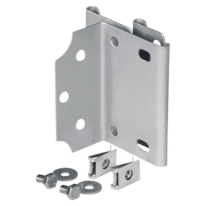 Bellissa Wand- & Pfostenanschlusswinkel - 4,5 x 9,2 cm, Geeignet für: Gabionen - Ein silberner Winkelverbinder mit Schrauben und Muttern, ideal für stabile Konstruktionen.