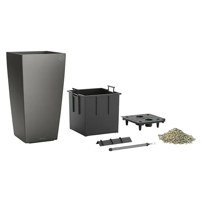 Lechuza Pflanzsäule eckig Cubico Premium - Außenmaß (L x B x H): 29,5 x 29,5 x 56,5 cm, Kunststoff, Anthrazit Metallic - Nahaufnahme eines Lechuza-Pflanzgefäßes mit Zubehör, darunter ein Einsatz, ein Trennboden, ein Wasserstandsanzeiger und Blähton.