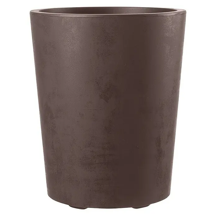 Deroma Millennium Pflanzkübel rund - Außenmaß (Ø x H): 43,5 x 53,5 cm, Kunststoff, Brownstone - Nahaufnahme eines braunen Pflanzgefäßes aus Kunststoff mit einem runden, offenen Design und einer leicht konischen Form auf schwarzem Hintergrund.