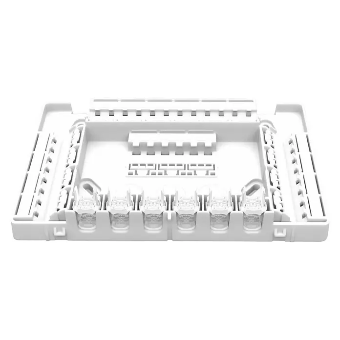 Wago Installationsdose Verbindungsdose - 145 x 225 x 46 mm - Eine weiße Keystone-Patchpanel-Box mit mehreren Anschlüssen für die Netzwerkverkabelung, die eine organisierte Installation ermöglicht.
