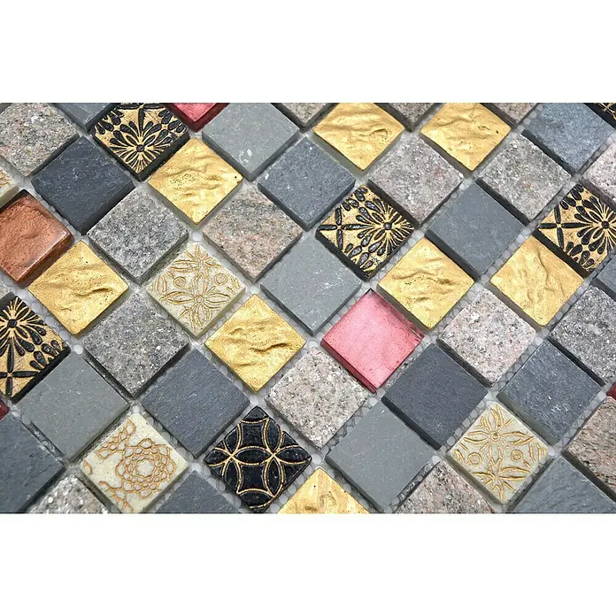 Mosaikfliese Quadrat Crystal Mix XCM CR47 - 30 x 30 cm, Grau/Schwarz, Glänzend - Nahaufnahme eines Mosaiks mit verschiedenfarbigen Steinen und Mustern, ideal für stilvolle Wand- und Bodengestaltung.