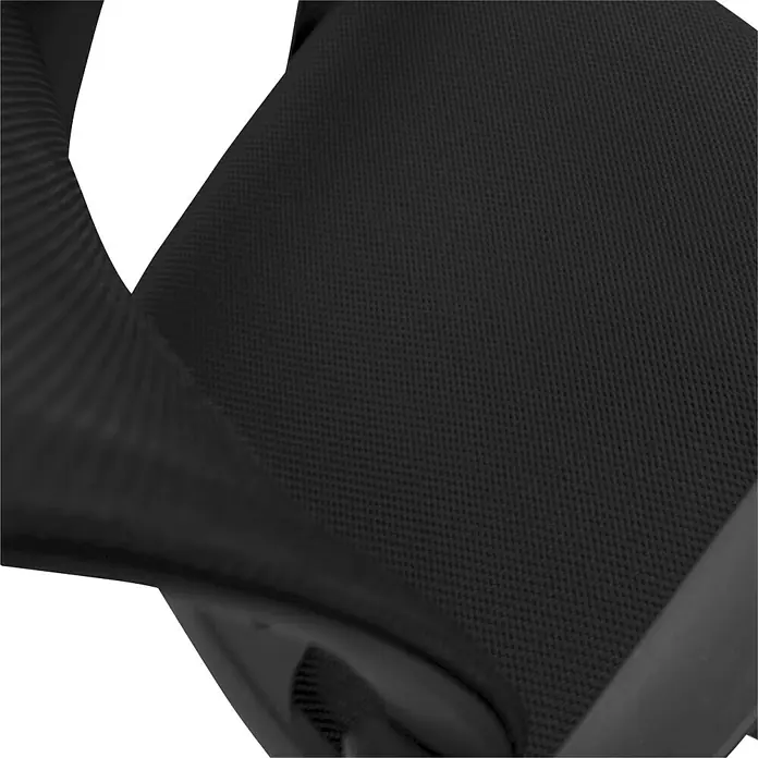 Silla de oficina Gemma - Negro, Reposacabezas - Primer plano de una silla de oficina negra con tejido de malla transpirable para mayor comodidad y soporte ergonómico en el trabajo.