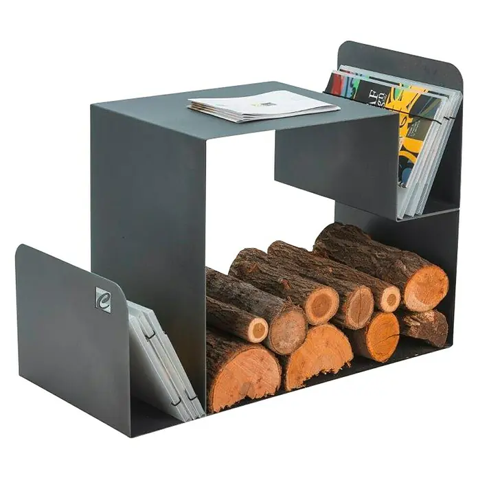 Holzregal - 70,4 x 34,8 x 52,3 cm, Stahl, Schwarz - Das Bild zeigt einen modernen Holzständer mit Zeitschriftenablage, der Holz und Publikationen stilvoll vereint.