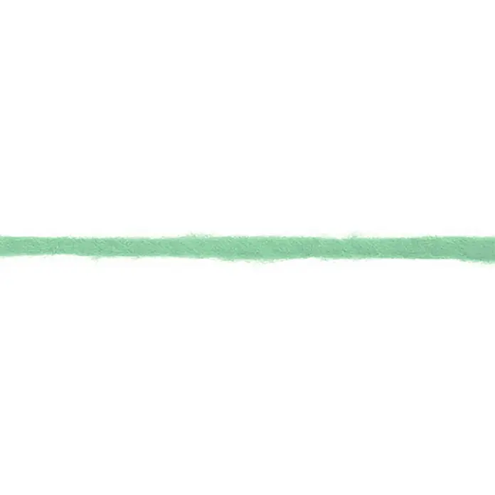Bastelband Filz KordelMintgrün, 250 cm - Nahaufnahme eines mintgrünen, flauschigen Bandes. Ideal für Bastelarbeiten, Geschenkverpackungen oder dekorative Akzente.