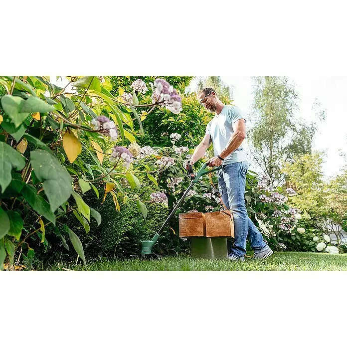 Bosch Elektro-Rasentrimmer EasyGrassCut 26 new - 280 W, Schnittbreite Faden: 26 cm - Anwendungsbeispiel