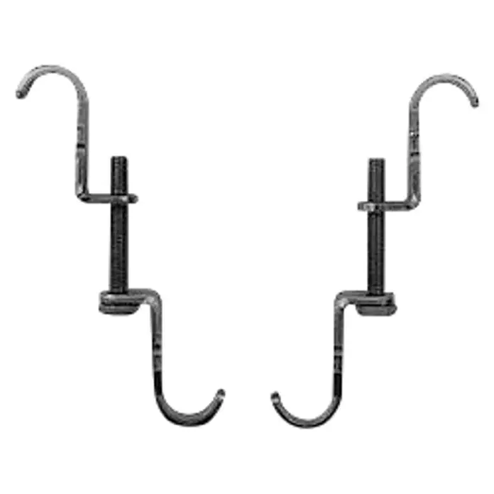 Duravit Schnellbefestiger - 2 Stk., Passend für: Duravit Halbsäulen - Das Bild zeigt ein Paar verchromte Gepäckträgerhaken mit einer gebogenen Form und Schraubklemmen zur sicheren Befestigung.
