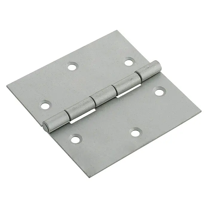 Suki Bisagra de piano - L x An: 80 x 80 mm - Primer plano de una bisagra de puerta plateada con placas cuadradas y agujeros para tornillos, sobre un fondo negro.