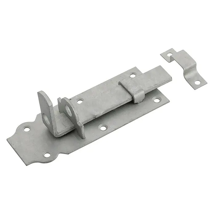 Suki Pestillo deslizante - 100 x 50 mm - Pestillo metálico con soporte y orificios de montaje sobre fondo negro, ideal para portones y puertas.