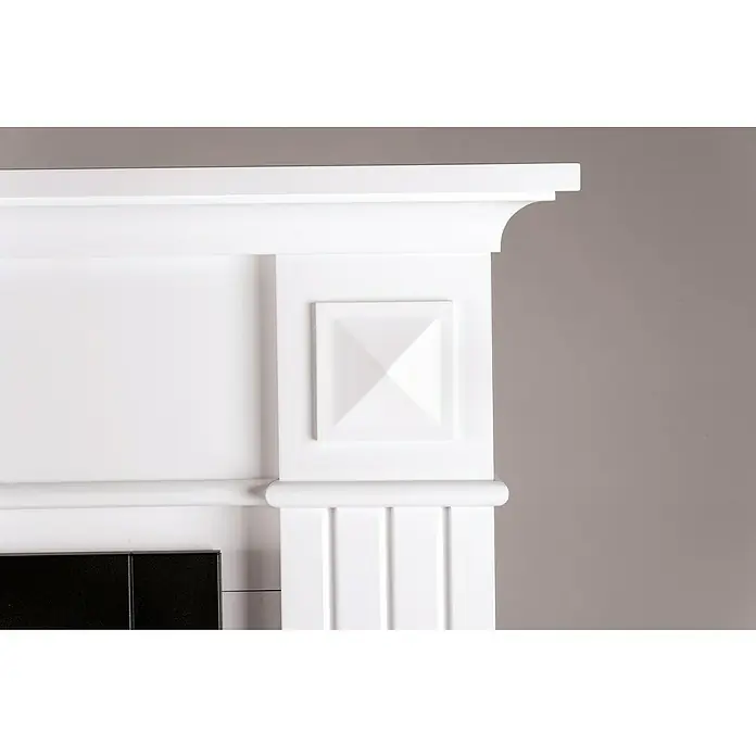 Marco Da Vinci - Blanco, 60 x 24 x 58 cm - Primer plano de una chimenea con una repisa blanca detallada, destacando la elegancia y la artesanía del producto.