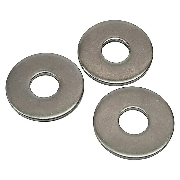 Profi Depot Arandela - Diámetro exterior: 40 mm, Acero inoxidable, 50 ud. - Primer plano de tres arandelas metálicas, cada una con un agujero central, sobre un fondo negro liso.