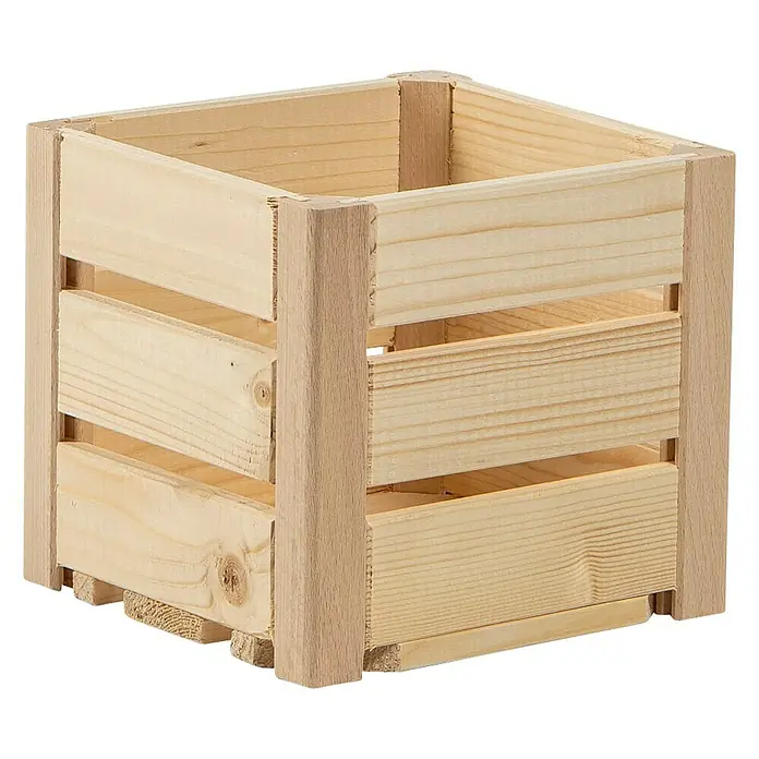HolzZollhaus Holzkiste B 1/8 - 17,5 x 18 x 16 cm, Natur - Nahaufnahme einer leeren Holzbox mit Lattenwänden und quadratischer Form, ideal für Aufbewahrung oder Dekoration.