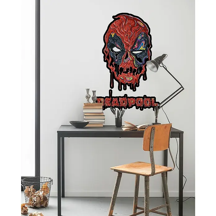 Komar Marvel Wandtattoo Deadpool Meltpool - Bunt, 50 x 70 cm, 2 -tlg. - Wandaufkleber mit einem schmelzenden Deadpool-Skull-Design, ideal für Comic- und Superhelden-Fans, um jedem Raum eine coole Note zu verleihen.